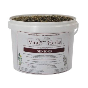 Seniors 1kg – utrzymanie koni starszych w dobrej kondycji